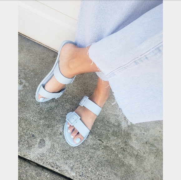 La Playa// double buckled blue sandal - Picture 3 of 6